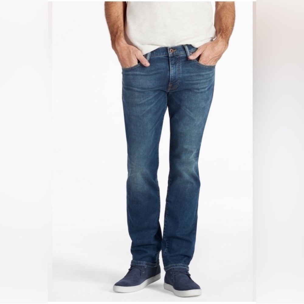 Lucky Jeans 221 Men’s Straight Leg Dark Wash Size 32/34